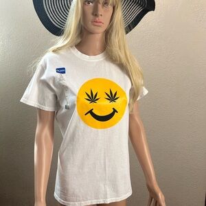 Custom Tee Shirt Vinyl Image Smiling Face with Leaf Eyes Adult Size Small